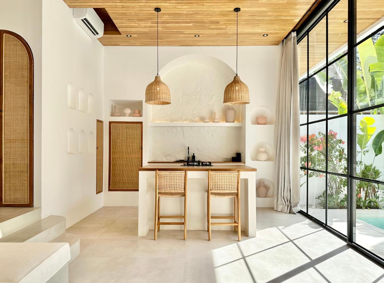 The Suites By The Young Villas Uluwatu Exteriér fotografie