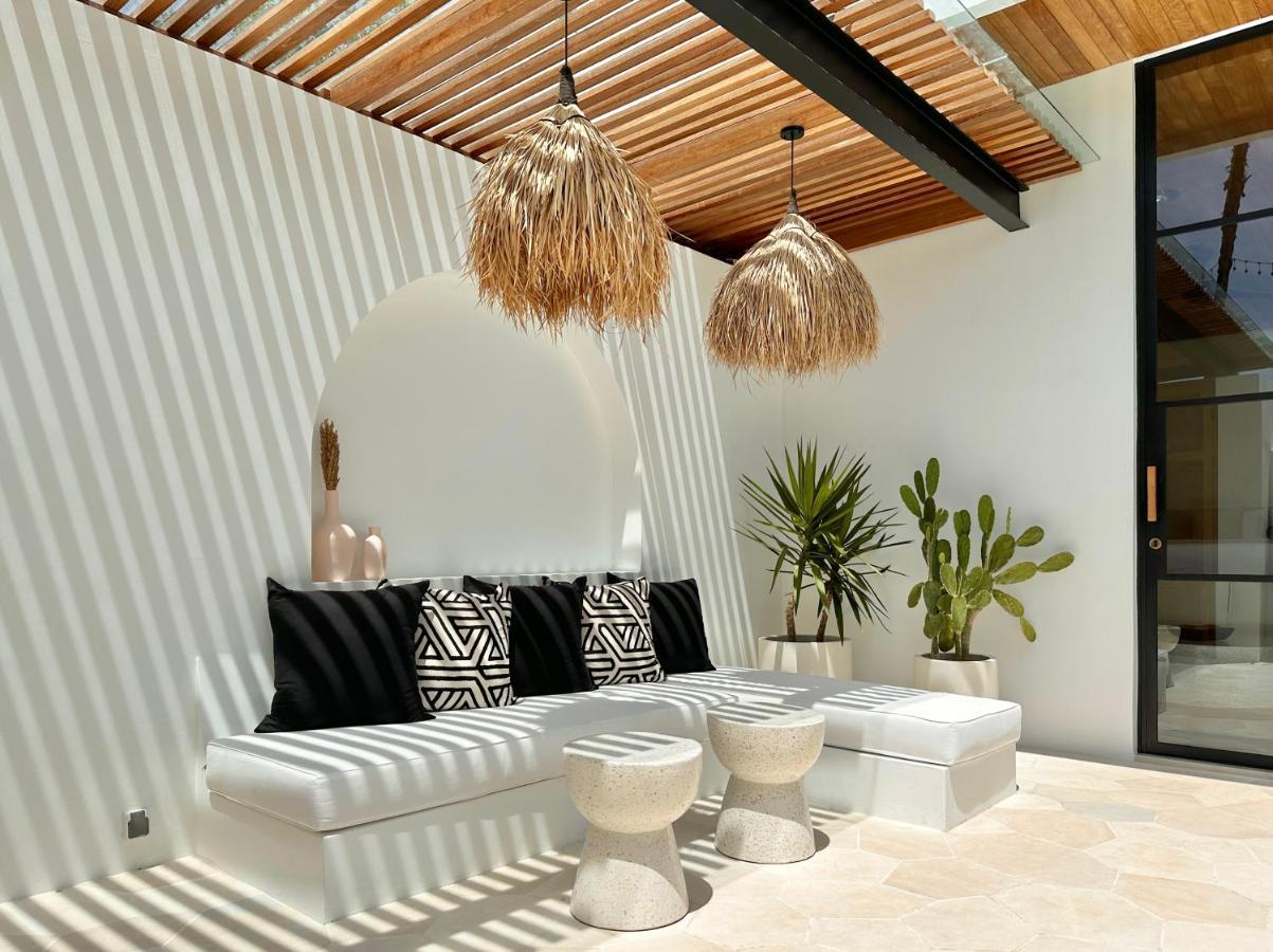 The Suites By The Young Villas Uluwatu Exteriér fotografie